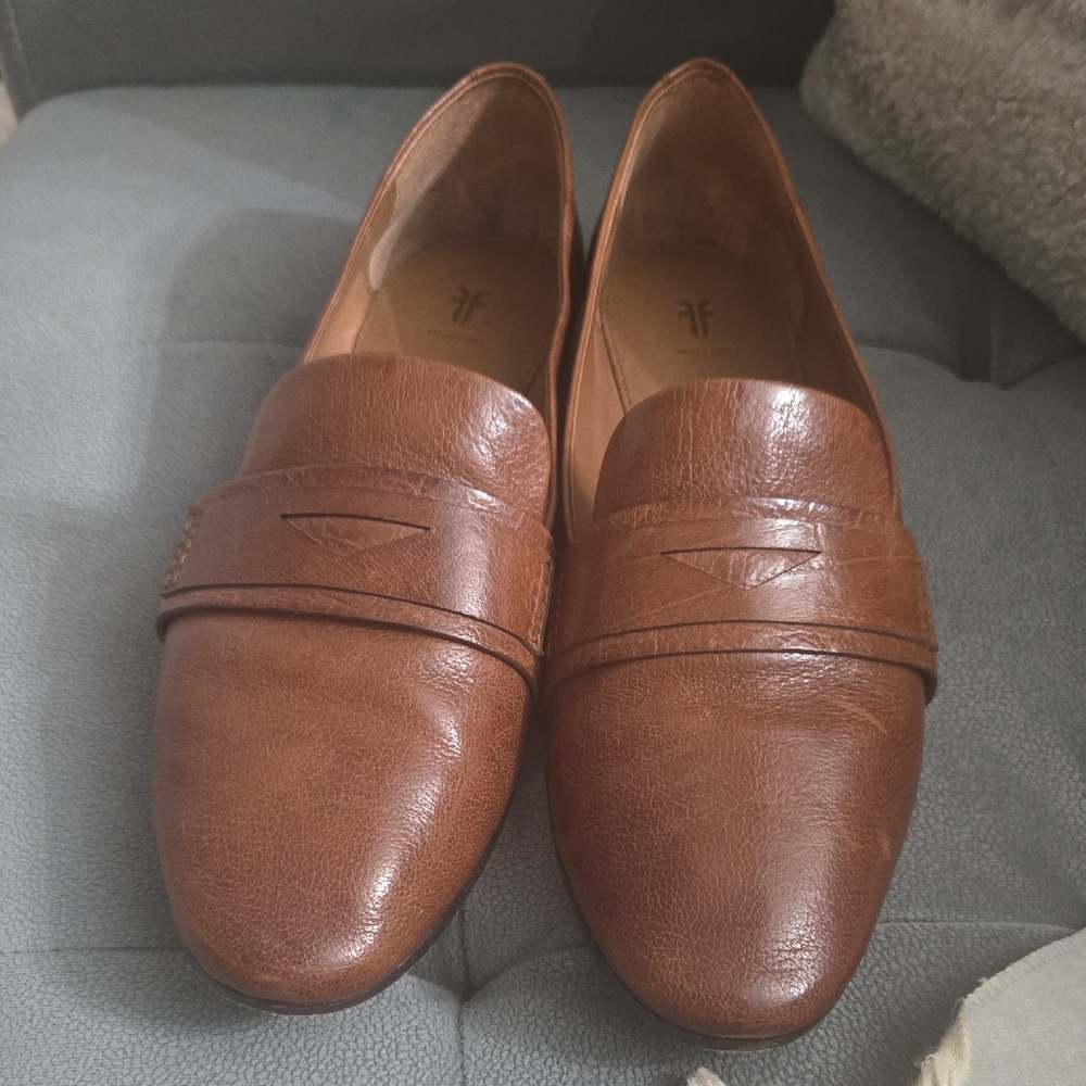 Frye Brown Leather Slip-On Loafers Sleek Design